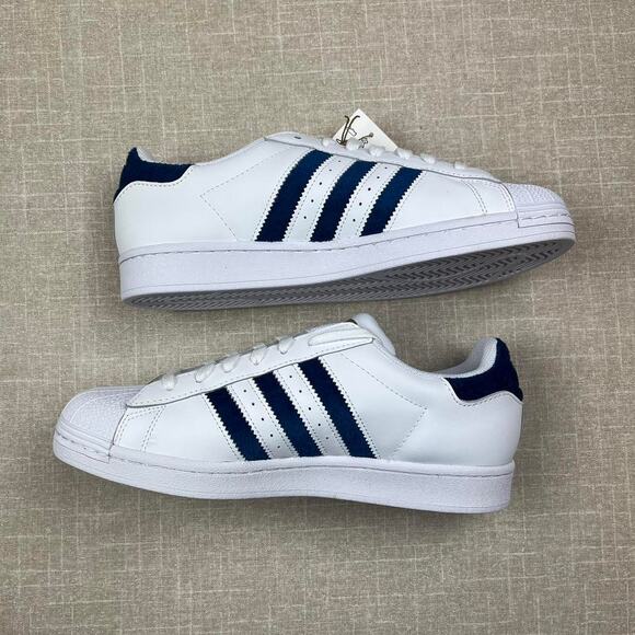 Adidas Superstar “Blue Fuzzy\